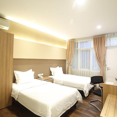 Dago 207 Hotel Bandung Kültér fotó