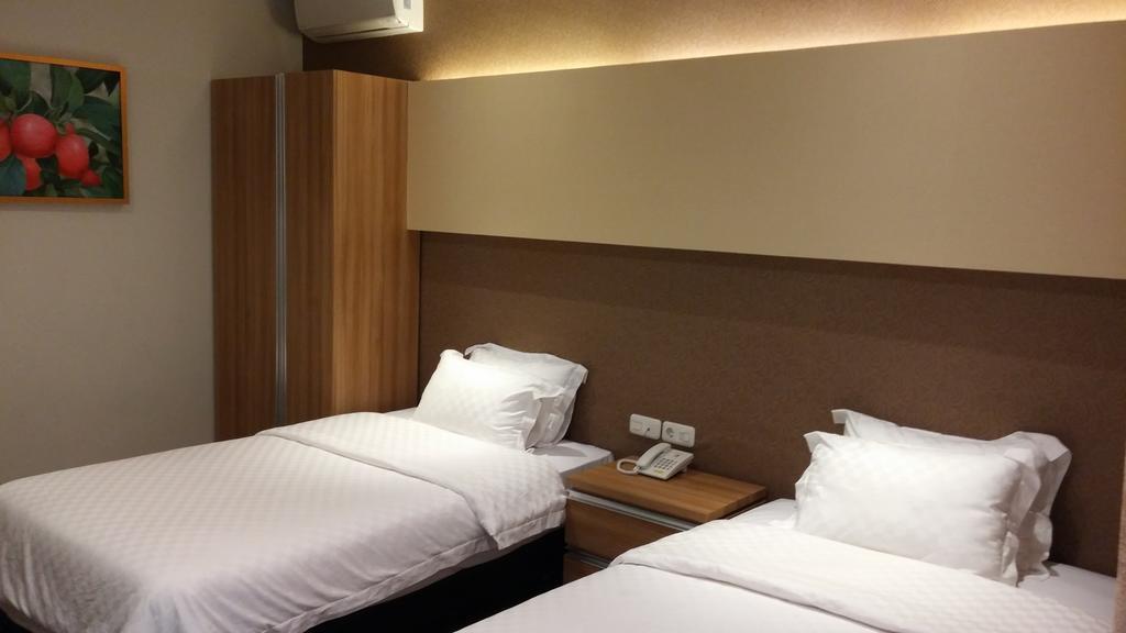 Dago 207 Hotel Bandung Szoba fotó