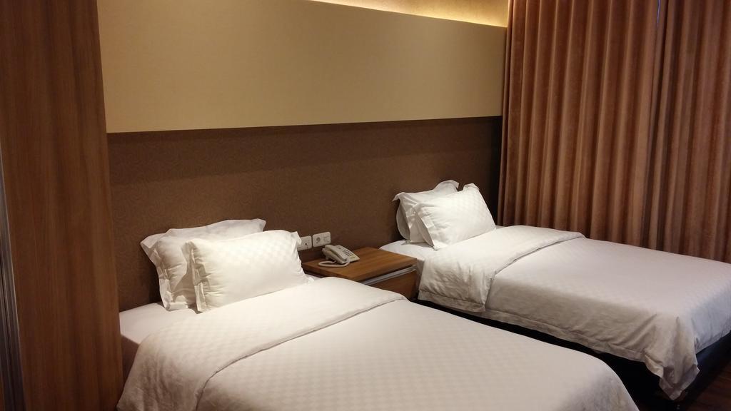 Dago 207 Hotel Bandung Szoba fotó