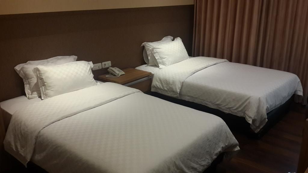Dago 207 Hotel Bandung Szoba fotó